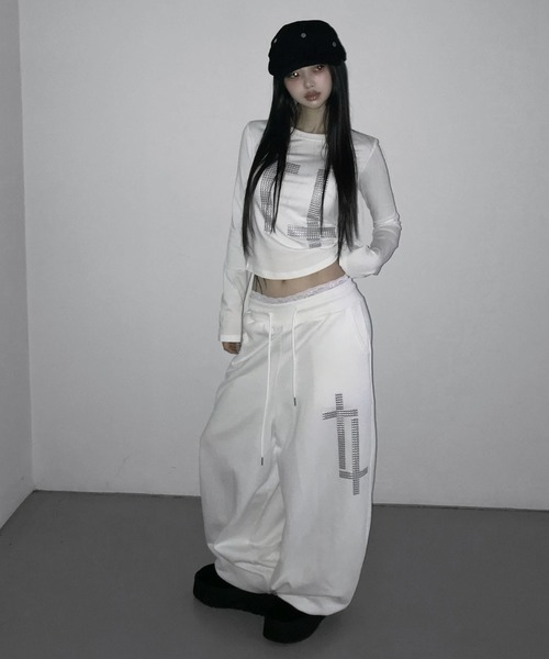 THEAIRTOWN(ジエアタウン)の「go square jogger pt(スウェットパンツ・レディース・ブラック/ホワイト・FREE)」の11枚目の写真