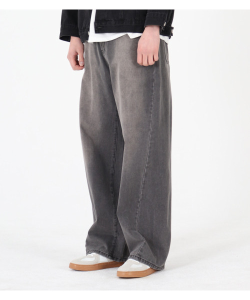 BUTTON SEOUL（ボタンソウル）の「ツイストセミバルーンデニムパンツ[ブラック]（デニムパンツ・メンズ・その他・XL）」の3枚目の写真