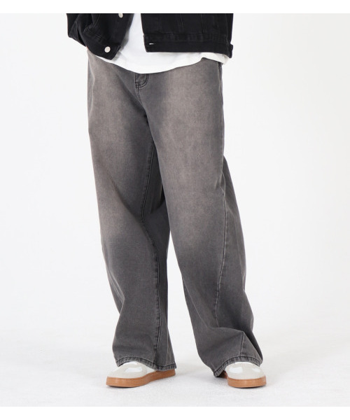 BUTTON SEOUL（ボタンソウル）の「ツイストセミバルーンデニムパンツ[ブラック]（デニムパンツ・メンズ・その他・XL）」の8枚目の写真