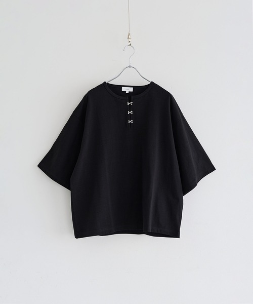 LILL(リル)の「シルバーパーツヘビーウエイトコットンヘンリーネックハーフスリーブカットソー(Tシャツ/カットソー・メンズ・チャコールグレー/ブラック/ホワイト/ブルーグレー/ワイン・XL/L/M/S)」の20枚目の写真