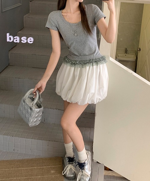 SallyLunn(サリーラン)の「【大人ガーリー】レトロレースコンパクトTシャツ(Tシャツ/カットソー・レディース・ホワイト/グレー・MEDIUM/LARGE)」の4枚目の写真