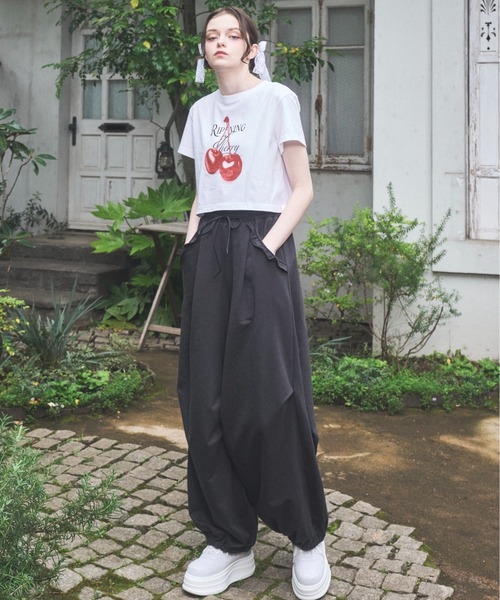 lovilyn ラヴィリン　エンジェルモチーフスウェットパンツ Lovilyn｜ラヴィリンのスウェットパンツ（グレー/灰色系・フリル）通販