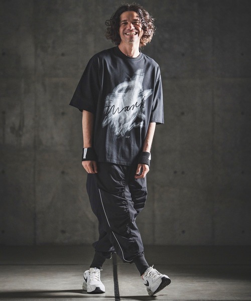 GLIMCLAP（グリムクラップ）の「mp14932- Stretch Nylon Ripstop Shirring & Piping Sarouel Pants サルエルパンツ(202-054-gls-cg)（その他パンツ・メンズ・セージグリーン/ブラック・S/M/L）」の6枚目の写真