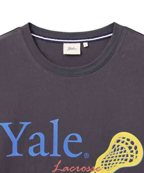 YALE(イェール)の「ラクロスグラフィックTシャツ_チャコール(Tシャツ/カットソー・レディース・その他・SMALL/MEDIUM/LARGE/X-LARGE)」の3枚目の写真