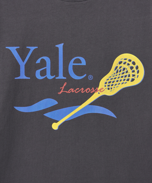 YALE(イェール)の「ラクロスグラフィックTシャツ_チャコール(Tシャツ/カットソー・レディース・その他・SMALL/MEDIUM/LARGE/X-LARGE)」の4枚目の写真