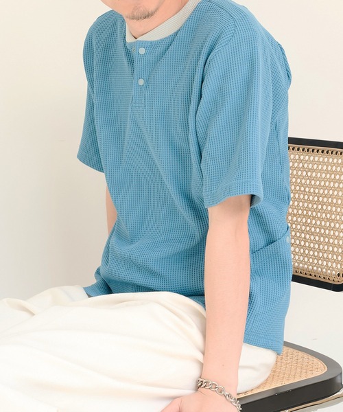 narifuri(ナリフリ)の「【narifuri】マルチワッフルヘンリーネックTシャツ NF1224(Tシャツ/カットソー・メンズ・チャコールグレー/ライトグレー/ホワイト/ブラック/ターコイズブルー・M/XL/S/L)」の9枚目の写真