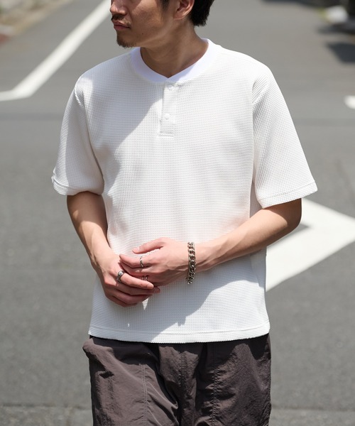 narifuri(ナリフリ)の「【narifuri】マルチワッフルヘンリーネックTシャツ NF1224(Tシャツ/カットソー・メンズ・チャコールグレー/ライトグレー/ホワイト/ブラック/ターコイズブルー・M/XL/S/L)」の14枚目の写真