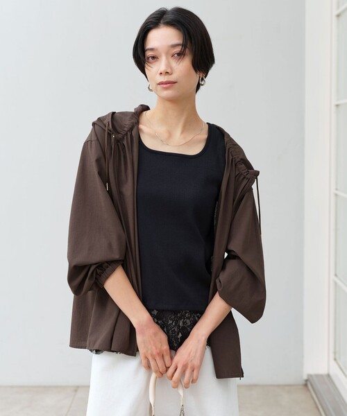 green label relaxing（グリーンレーベルリラクシング）の「［size SHORTあり］フード ギャザー シャツ  UVカット 通気性 吸水速乾（シャツ/ブラウス・レディース・オフホワイト/ダークブラウン/ベージュ・SHORT/FREE）」の16枚目の写真