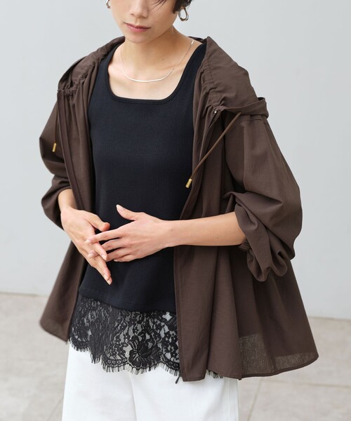 green label relaxing（グリーンレーベルリラクシング）の「［size SHORTあり］フード ギャザー シャツ  UVカット 通気性 吸水速乾（シャツ/ブラウス・レディース・オフホワイト/ダークブラウン/ベージュ・SHORT/FREE）」の19枚目の写真