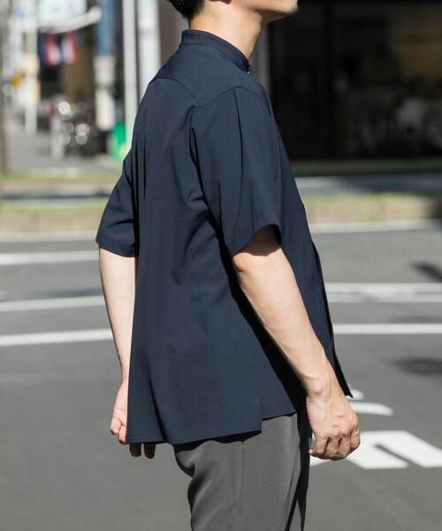 URBAN RESEARCH ROSSO MEN（アーバンリサーチロッソメン）の「『WEB限定』『XLサイズあり』『吸水速乾』Air Stretch バンドカラーシャツ（シャツ/ブラウス・メンズ・ブラウン/ネイビー/チャコールグレー/ブラック・X-LARGE/LARGE/MEDIUM/SMALL）」の19枚目の写真