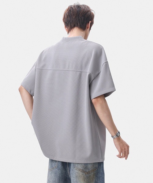 neos（ネオス）の「【neos】ユニセックス キーネック スタッズデザイン ハーフスリーブ Tシャツ メンズ レディース（Tシャツ/カットソー・メンズ・ブラック/ホワイト/グレー/チャコールグレー・MEDIUM/LARGE/X-LARGE）」の17枚目の写真