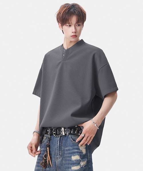 neos（ネオス）の「【neos】ユニセックス キーネック スタッズデザイン ハーフスリーブ Tシャツ メンズ レディース（Tシャツ/カットソー・メンズ・ブラック/ホワイト/グレー/チャコールグレー・MEDIUM/LARGE/X-LARGE）」の12枚目の写真