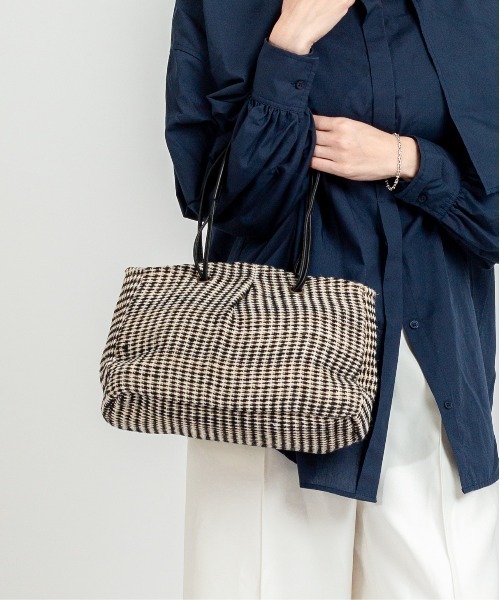 TARANGO(タランゴ)の「【TARANGO】麻ジュート×本革バッグ トートバッグ(かごバッグ・レディース・ホワイト×ブラック/ブラウン系その他/ブラック×ホワイト・FREE)」の1枚目の写真