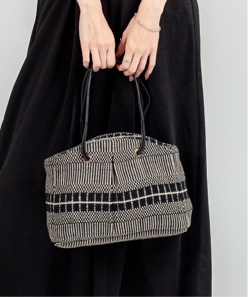 TARANGO(タランゴ)の「【TARANGO】麻ジュート×本革バッグ トートバッグ(かごバッグ・レディース・ホワイト×ブラック/ブラウン系その他/ブラック×ホワイト・FREE)」の19枚目の写真