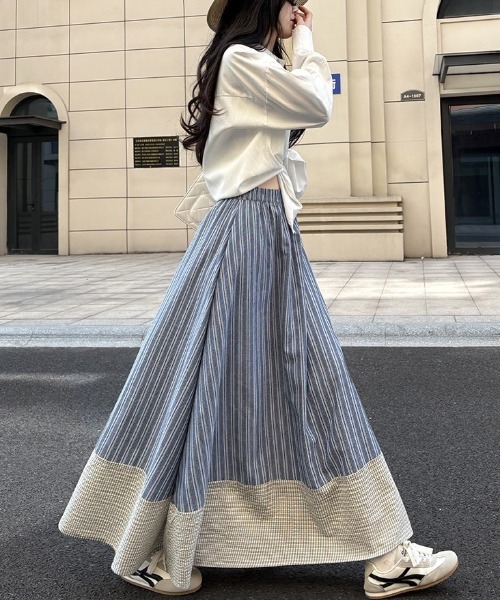 Dream garden(ドリームガーデン)の「ストライプ ロングスカート(スカート・レディース・ブラック系/ブルー系・FREE)」の6枚目の写真