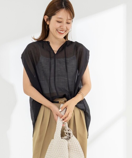NOLLEY’S(ノーリーズ)の「【WEB限定】ウォッシャブルライトカールマイヤーノースリーブオーバーブラウス(シャツ/ブラウス・レディース・ブラック/オレンジ/ブラウン・38)」の11枚目の写真