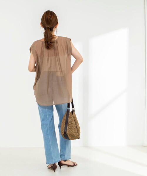 NOLLEY’S(ノーリーズ)の「【WEB限定】ウォッシャブルライトカールマイヤーノースリーブオーバーブラウス(シャツ/ブラウス・レディース・ブラック/オレンジ/ブラウン・38)」の17枚目の写真
