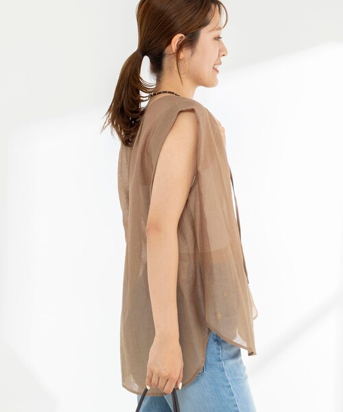 NOLLEY’S(ノーリーズ)の「【WEB限定】ウォッシャブルライトカールマイヤーノースリーブオーバーブラウス(シャツ/ブラウス・レディース・ブラック/オレンジ/ブラウン・38)」の20枚目の写真