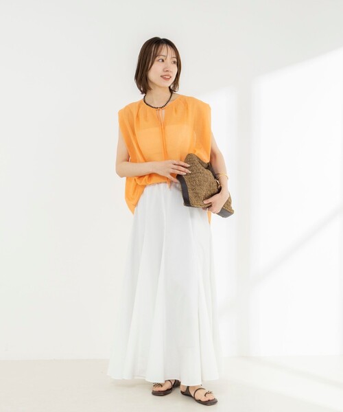 NOLLEY’S(ノーリーズ)の「【WEB限定】ウォッシャブルライトカールマイヤーノースリーブオーバーブラウス(シャツ/ブラウス・レディース・ブラック/オレンジ/ブラウン・38)」の21枚目の写真