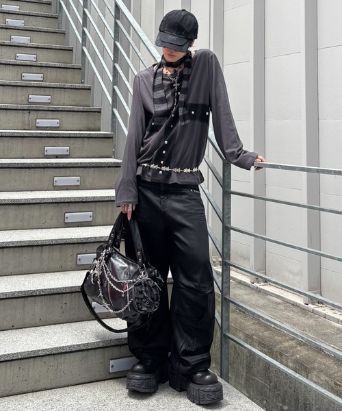 Never mind the XU(ネバーマインドザエックスユー)の「【Never mind the XU】2way faux leather bag / 【ネバーマインド ザ エックスユー】2WAYフェイクレザーバッグ<着用動画あり>(ショルダーバッグ・メンズ・ブラウン/アイボリー/レッド/ブラック・ONE SIZE)」の20枚目の写真