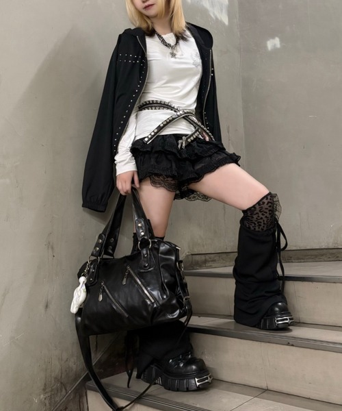 Never mind the XU(ネバーマインドザエックスユー)の「【Never mind the XU】2way faux leather bag / 【ネバーマインド ザ エックスユー】2WAYフェイクレザーバッグ<着用動画あり>(ショルダーバッグ・メンズ・ブラウン/アイボリー/レッド/ブラック・ONE SIZE)」の16枚目の写真