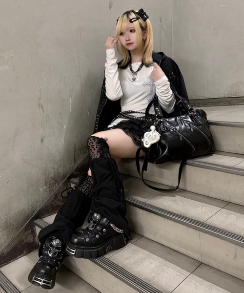 Never mind the XU(ネバーマインドザエックスユー)の「【Never mind the XU】2way faux leather bag / 【ネバーマインド ザ エックスユー】2WAYフェイクレザーバッグ<着用動画あり>(ショルダーバッグ・メンズ・ブラウン/アイボリー/レッド/ブラック・ONE SIZE)」の15枚目の写真