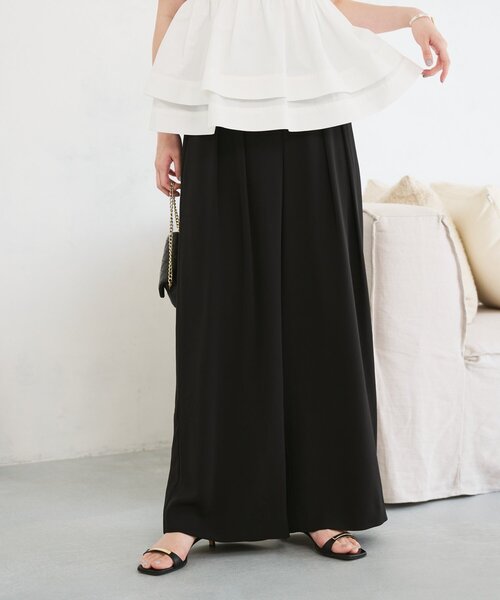 La boutique BonBon（ラブティックボンボン）の「【RISA監修・WEB限定カラーあり・ひんやりタッチ】夏向き２タックワイドパンツ（スラックス・レディース・ブラック/ライトベージュ/オフホワイト/サックスブルー/チャコールグレー・FREE/PM/TM/PS/36）」の18枚目の写真