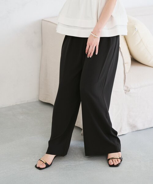La boutique BonBon（ラブティックボンボン）の「【RISA監修・WEB限定カラーあり・ひんやりタッチ】夏向き２タックワイドパンツ（スラックス・レディース・ブラック/ライトベージュ/オフホワイト/サックスブルー/チャコールグレー・FREE/PM/TM/PS/36）」の21枚目の写真