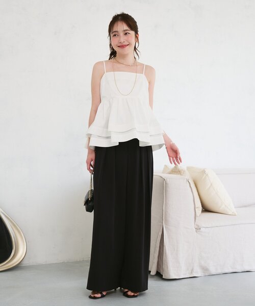 La boutique BonBon（ラブティックボンボン）の「【RISA監修・WEB限定カラーあり・ひんやりタッチ】夏向き２タックワイドパンツ（スラックス・レディース・ブラック/ライトベージュ/オフホワイト/サックスブルー/チャコールグレー・FREE/PM/TM/PS/36）」の22枚目の写真