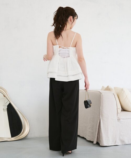 La boutique BonBon（ラブティックボンボン）の「【RISA監修・WEB限定カラーあり・ひんやりタッチ】夏向き２タックワイドパンツ（スラックス・レディース・ブラック/ライトベージュ/オフホワイト/サックスブルー/チャコールグレー・FREE/PM/TM/PS/36）」の15枚目の写真