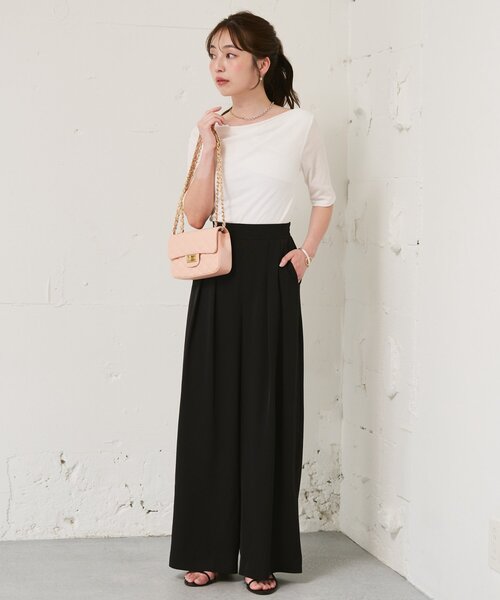 La boutique BonBon（ラブティックボンボン）の「【RISA監修・WEB限定カラーあり・ひんやりタッチ】夏向き２タックワイドパンツ（スラックス・レディース・ブラック/ライトベージュ/オフホワイト/サックスブルー/チャコールグレー・FREE/PM/TM/PS/36）」の18枚目の写真