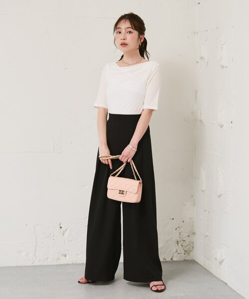 La boutique BonBon（ラブティックボンボン）の「【RISA監修・WEB限定カラーあり・ひんやりタッチ】夏向き２タックワイドパンツ（スラックス・レディース・ブラック/ライトベージュ/オフホワイト/サックスブルー/チャコールグレー・FREE/PM/TM/PS/36）」の21枚目の写真