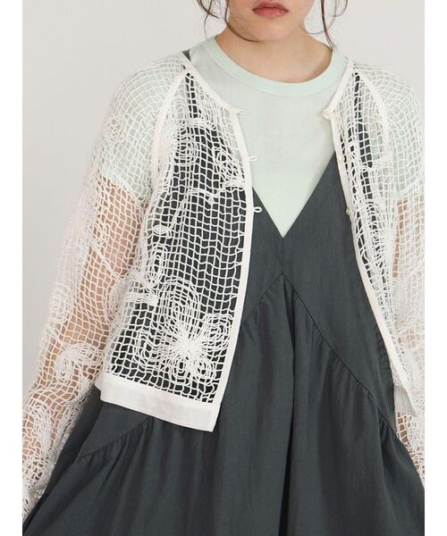 FIKA.（フィーカ）の「Flower mesh knit cardigan（シャツ/ブラウス・レディース・ブラック/ホワイト・MEDIUM）」の3枚目の写真