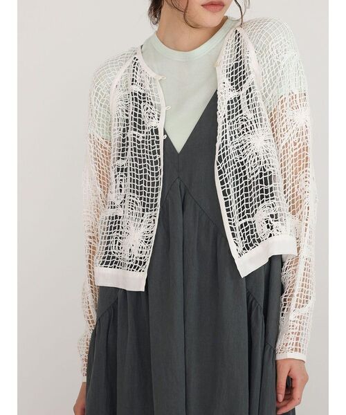 FIKA.（フィーカ）の「Flower mesh knit cardigan（シャツ/ブラウス・レディース・ブラック/ホワイト・MEDIUM）」の7枚目の写真