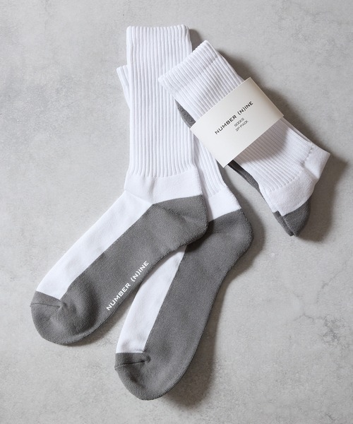 NUMBER (N)INE(ナンバーナイン)の「100% FINE COTTON 2-PACK PLAIN TWO-TONE RIB SOCKS / ファイン コットン100% 2パック プレーン ツートーン リブ ソックス(ソックス/靴下・メンズ・ブラック×グレー/ホワイト×グレー・25~27cm)」の2枚目の写真