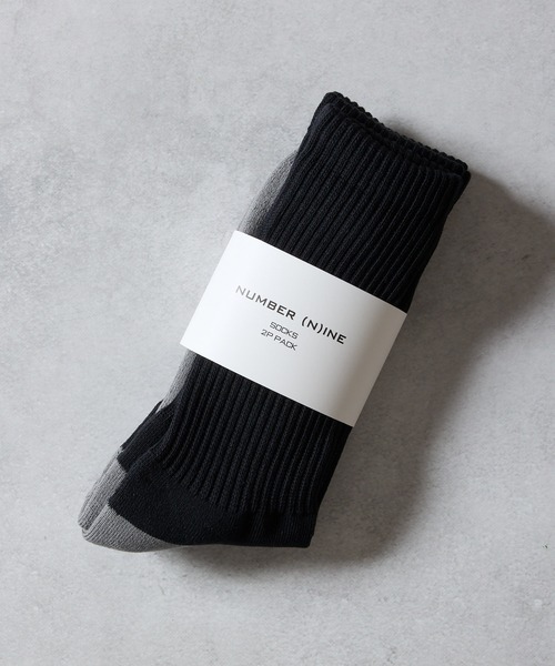 NUMBER (N)INE(ナンバーナイン)の「100% FINE COTTON 2-PACK PLAIN TWO-TONE RIB SOCKS / ファイン コットン100% 2パック プレーン ツートーン リブ ソックス(ソックス/靴下・メンズ・ブラック×グレー/ホワイト×グレー・25~27cm)」の6枚目の写真