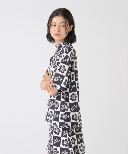 Jack Bunny!!(ジャックバニー)の「【Jack Bunny!!】ハイビスカスプリントPEメッシュ半袖モックネックカットソー(Tシャツ/カットソー・レディース・イエロー/ブラック・LARGE/MEDIUM/SMALL)」の7枚目の写真
