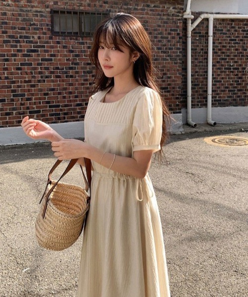 FAVORITO(ファヴォリート)の「クルーネックウエストマークワンピース(ワンピース・レディース・オフホワイト/ベージュ・F)」の21枚目の写真