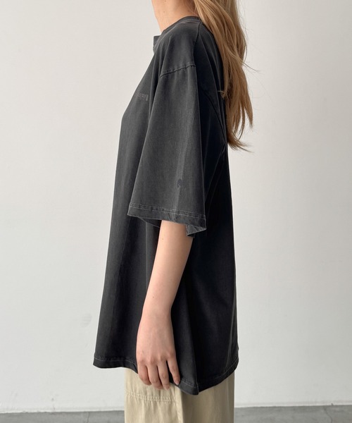CANAL JEAN(キャナルジーン)の「Twelve12 GRNRY Tシャツ(Tシャツ/カットソー・レディース・チャコールグレー/サックスブルー・LARGE/MEDIUM)」の14枚目の写真