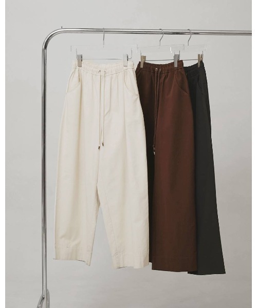 TODAYFUL(トゥデイフル)の「TODAYFUL Easy Chino Pants(その他パンツ・レディース・ブラウン/オフホワイト/ブラック・38/36)」の4枚目の写真