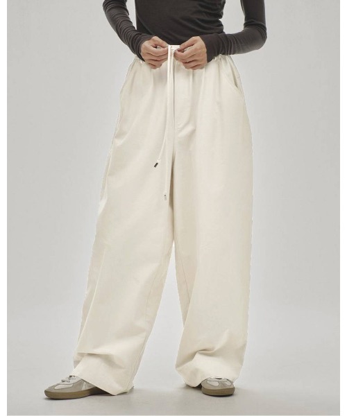 TODAYFUL(トゥデイフル)の「TODAYFUL Easy Chino Pants(その他パンツ・レディース・ブラウン/オフホワイト/ブラック・38/36)」の12枚目の写真
