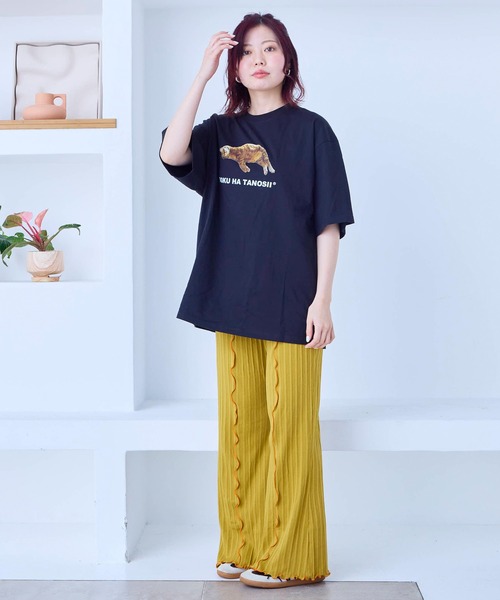 BOKU HA TANOSII(ボク ハ タノシイ)の「【別注】 BOKUHATANOSIIお昼寝ネコ半袖Tシャツ/ おとなサイズ(Tシャツ/カットソー・レディース・オフホワイト/ブラック・170cm)」の4枚目の写真