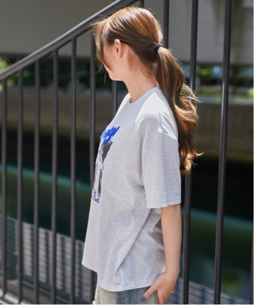 GORGE(ゴージ)の「《ネコフォト・サガラロゴ》プリントTシャツ/カジュアル×ストリート/春夏/全3色(Tシャツ/カットソー・レディース・オフホワイト/チャコール/オートミール・F)」の12枚目の写真