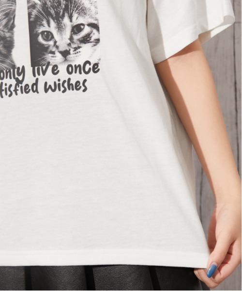 GORGE(ゴージ)の「《ネコフォト・サガラロゴ》プリントTシャツ/カジュアル×ストリート/春夏/全3色(Tシャツ/カットソー・レディース・オフホワイト/チャコール/オートミール・F)」の22枚目の写真