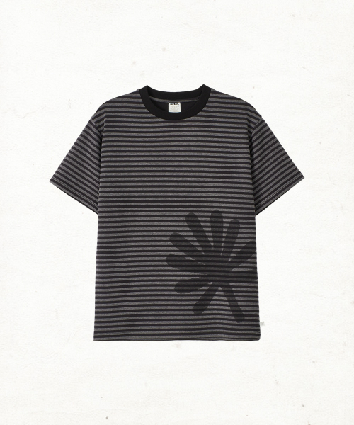 DANDEL(ダンデル)の「DD murky stripe symbol tee (CHARCOAL)(Tシャツ/カットソー・レディース・その他・1/2)」の1枚目の写真