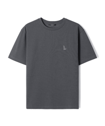 ADHOC（アドホック）の「男性分斗シグニチャー犬プリント半袖Tシャツ (DK-GREY) (HC4ST90)（Tシャツ/カットソー）」