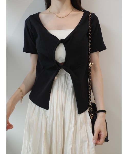 amel（エイメル）の「ダブルツイストデザイントップス / ブラック（Tシャツ/カットソー・レディース・ブラック・FREE）」の2枚目の写真