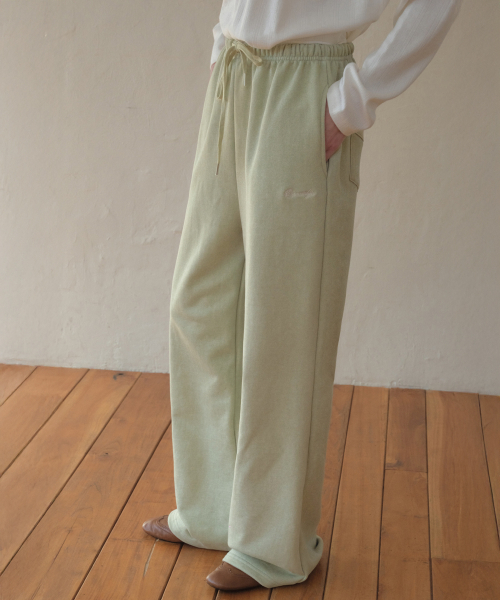 OURNOSTALGIA（アワー ノスタルジア）の「Lace Applique Pigment Sweatpants_Dusty green(O26PT03)（その他パンツ・レディース・ライトグリーン・FREE）」の5枚目の写真