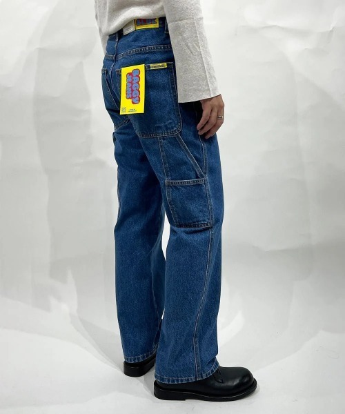 Beyond Basics(ビヨンド ベーシックス)の「NEO BLUE / carpenter baggy jeans / ネオブルー(デニムパンツ・メンズ・ライトインディゴブルー・32/34)」の1枚目の写真