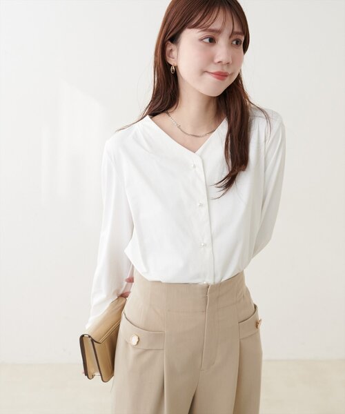 natural couture(ナチュラルクチュール)の「【sherbet line】接触冷感パール釦ブラウス(シャツ/ブラウス・レディース・ブラック/ベージュ/ミント/オフホワイト/ピンクベージュ・FREE)」の8枚目の写真